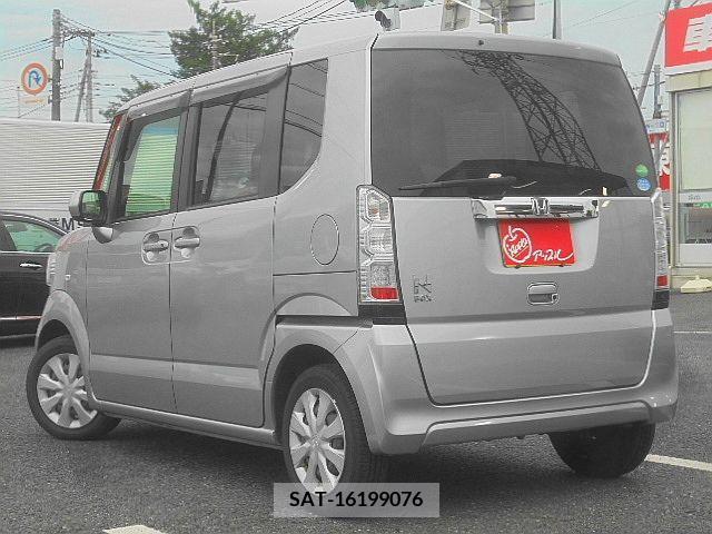 Honda N BOX 2017-04 325685-2