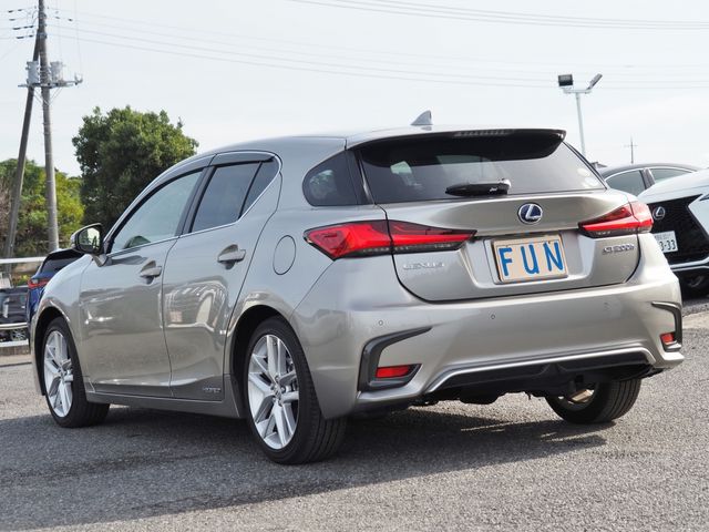 Lexus CT 2018-03 185655-5