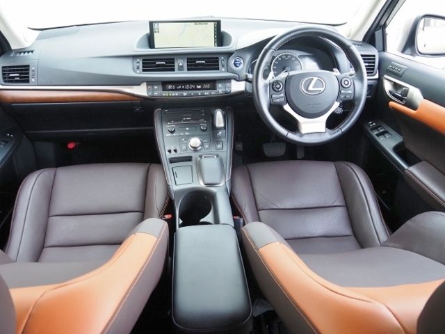 Lexus CT 2018-03 185655-10