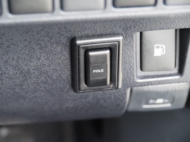 Lexus CT 2018-03 185655-25