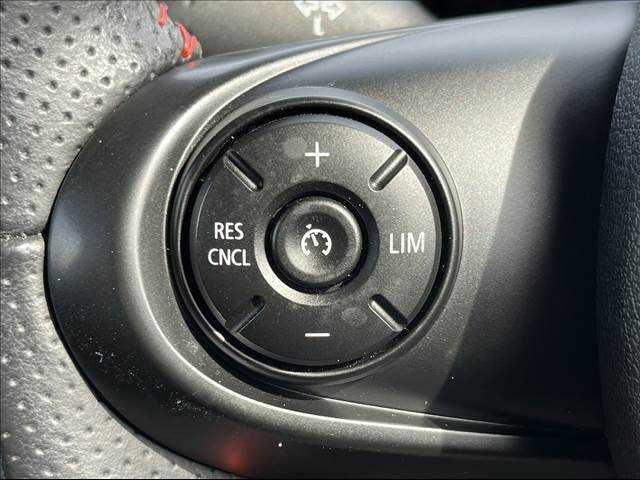 Bmw MINI 2018-02 10151-8