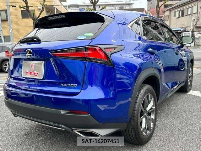 Lexus NX 2017-09 275630-5