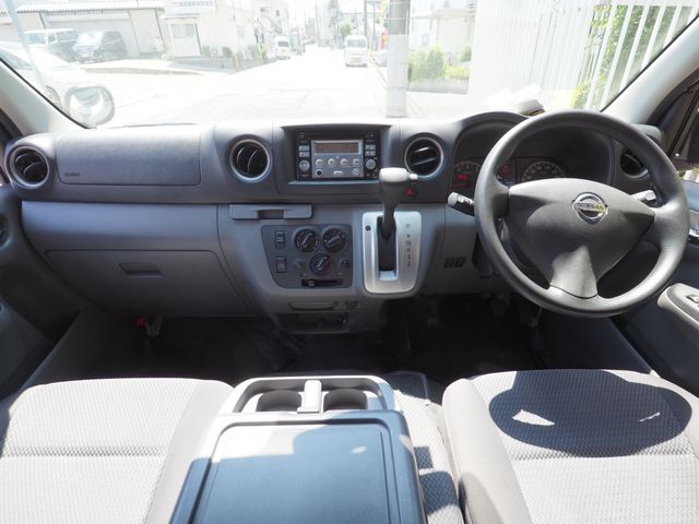 Nissan NV350 Caravan 2013-01 4857-4