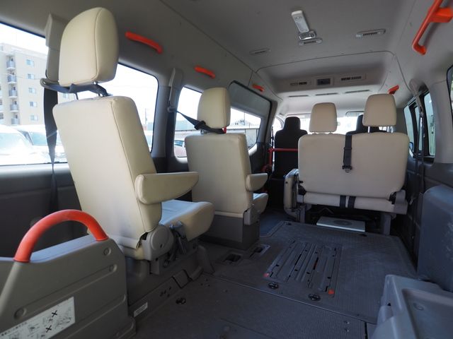 Nissan NV350 Caravan 2013-01 4857-3