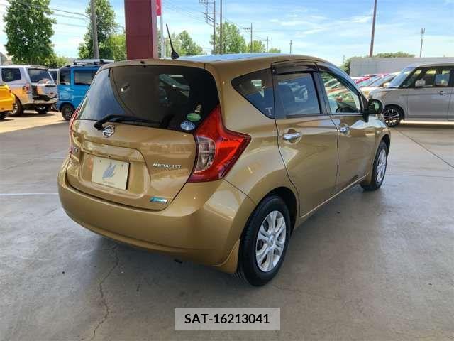 Nissan NOTE 2014-07 365467-9