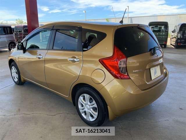 Nissan NOTE 2014-07 365467-8