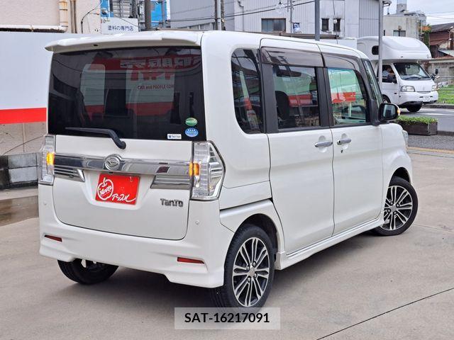 Daihatsu TANTO CUSTOM 2015-06 383295-1
