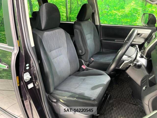 Toyota VOXY 2011-08 351411-8