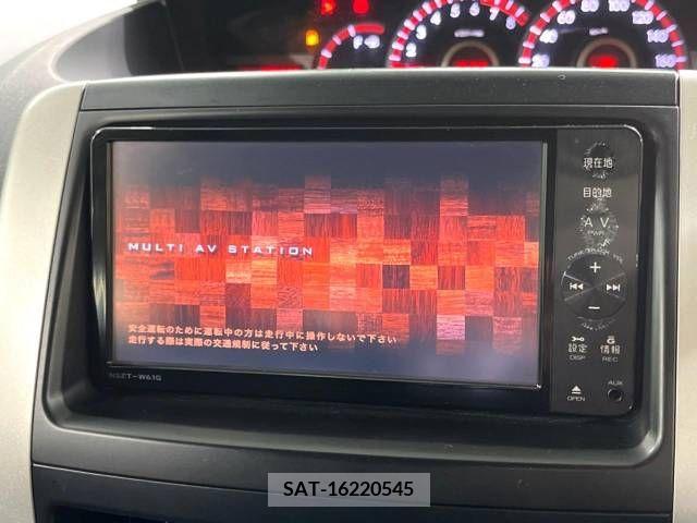 Toyota VOXY 2011-08 351411-3
