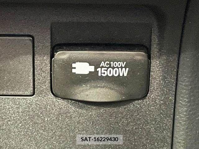 Toyota PRIUS 2023-12 366440-9