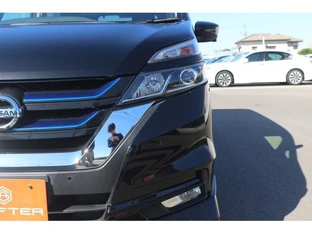Nissan SERENA 2018-03 10734-5