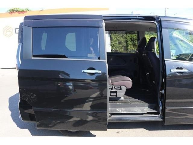 Nissan SERENA 2018-03 10734-10