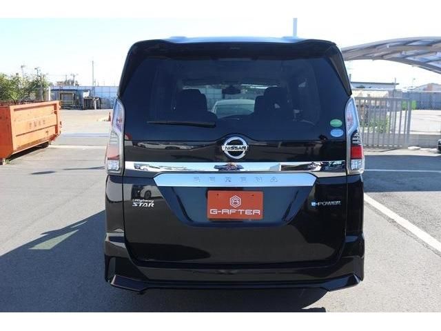 Nissan SERENA 2018-03 10734-3
