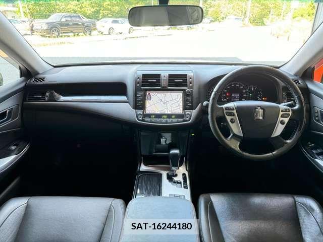 Toyota CROWN SEDAN 2011-03 376528-12