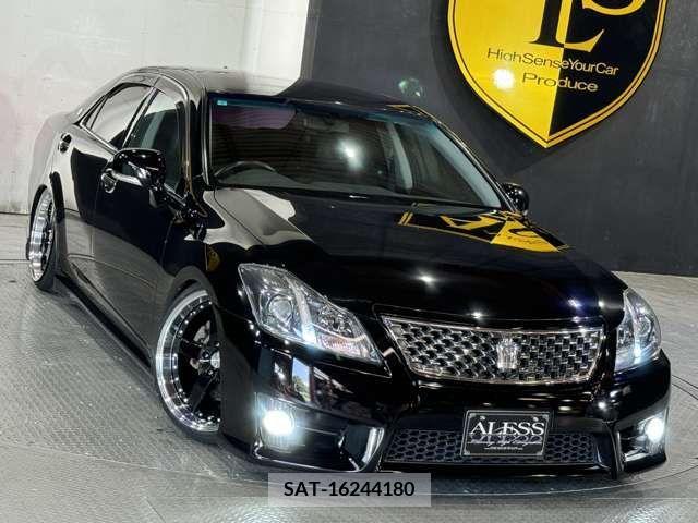 Toyota CROWN SEDAN 2011-03 376528-1