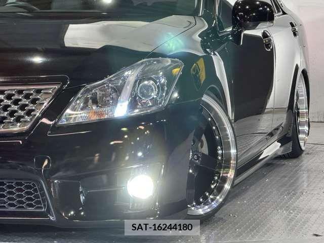 Toyota CROWN SEDAN 2011-03 376528-8