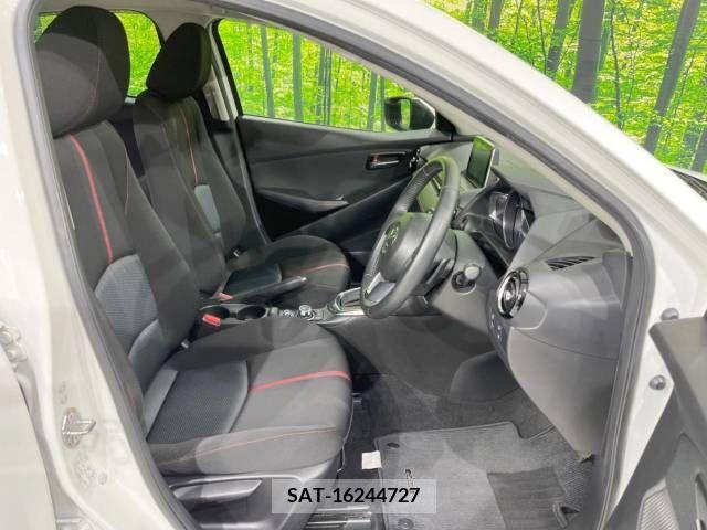 Mazda DEMIO 2015-12 301943-8