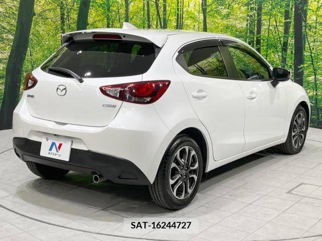 Mazda DEMIO 2015-12 301943-17