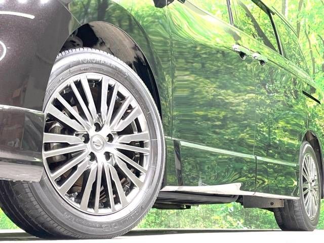 Nissan ELGRAND 2019-08 184723-14