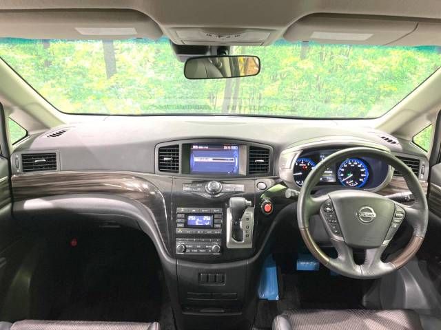 Nissan ELGRAND 2019-08 184723-1