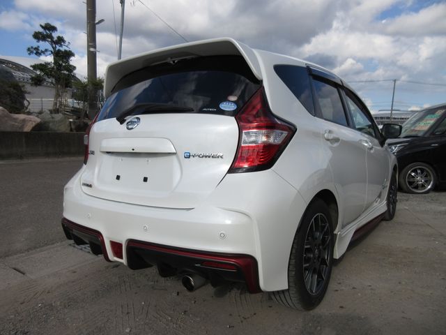 Nissan NOTE 2017-03 20432-4