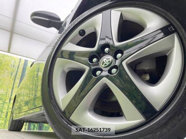 Toyota PRIUS 2019-03 282021-13