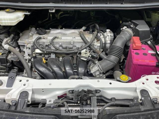 Toyota VOXY 2017-03 289148-18