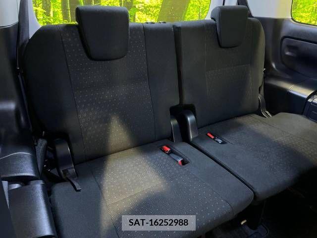 Toyota VOXY 2017-03 289148-9