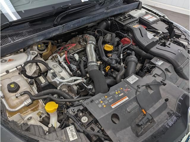 Renault MEGANE 2021-06 19424-15