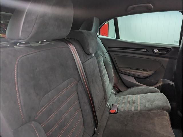 Renault MEGANE 2021-06 19424-13