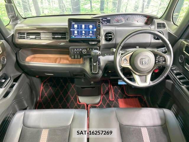 Honda N BOX CUSTOM 2018-04 341134-1