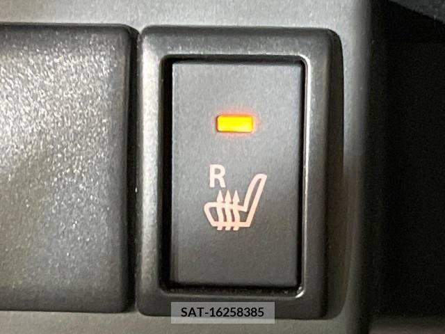 Suzuki ALTO 2018-10 305095-5