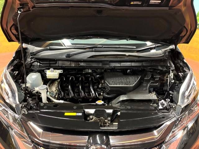 Nissan SERENA 2018-03 196797-19