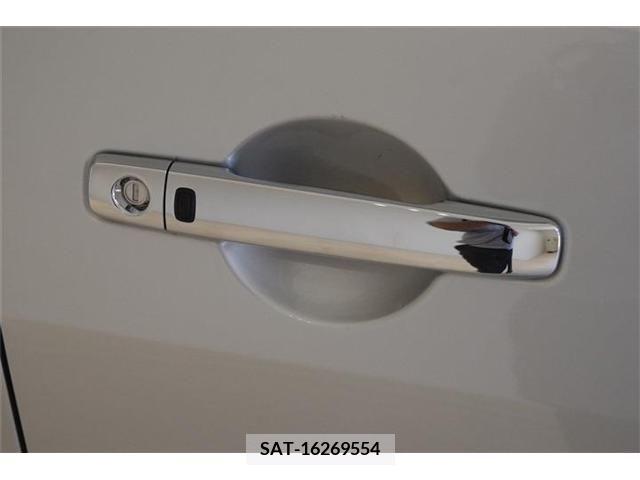 Nissan SERENA 2023-04 376442-28