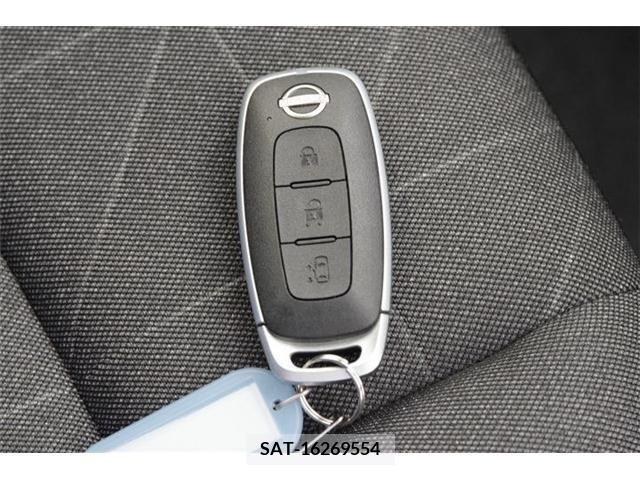 Nissan SERENA 2023-04 376442-17
