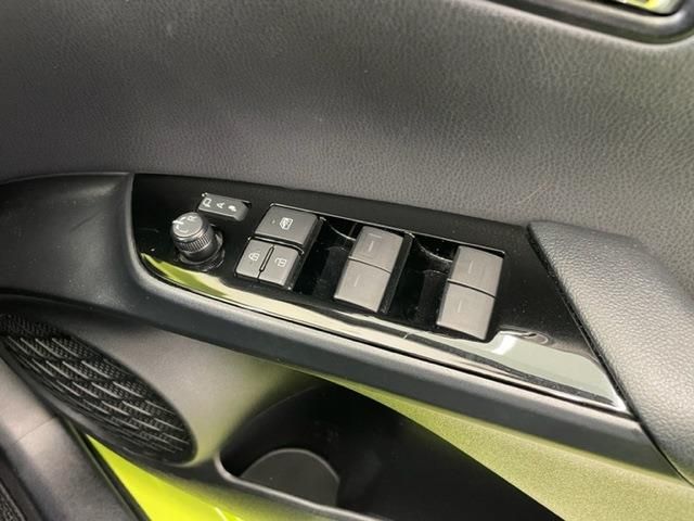 Toyota PRIUS 2019-01 984-20