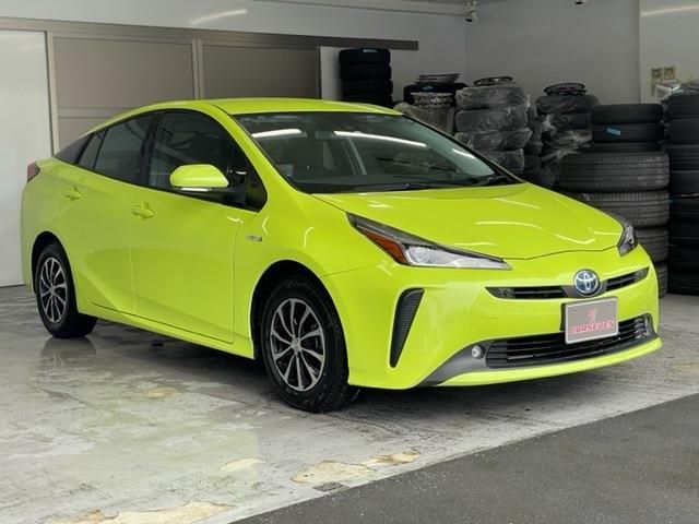 Toyota PRIUS 2019-01 984-1