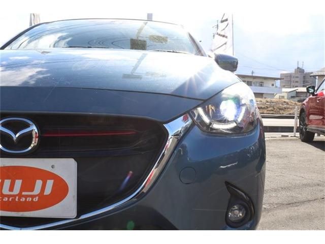 Mazda DEMIO 2015-01 698-22