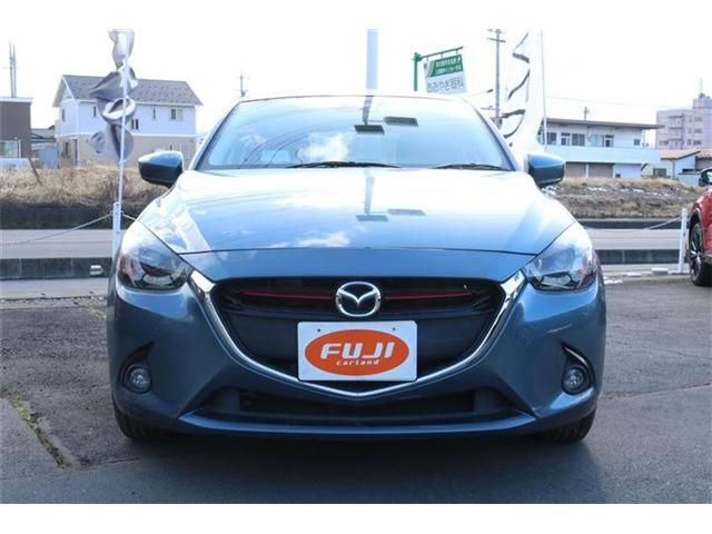 Mazda DEMIO 2015-01 698-24