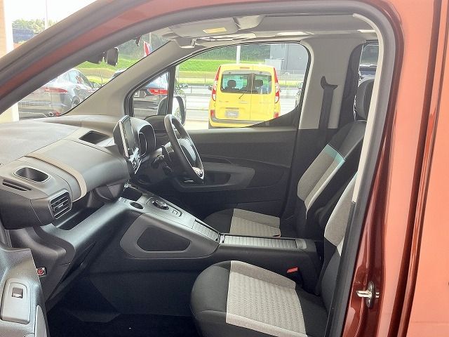Citroen BERLINGO 2021-03 6452-4