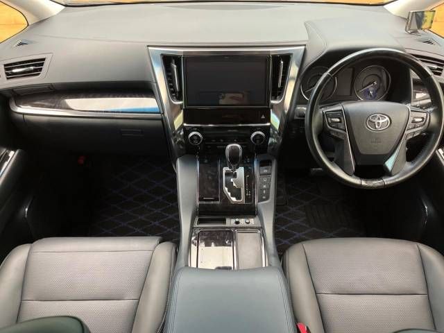 Toyota VELLFIRE 2020-01 184992-1