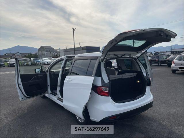 Mazda PREMACY 2011-06 301484-2