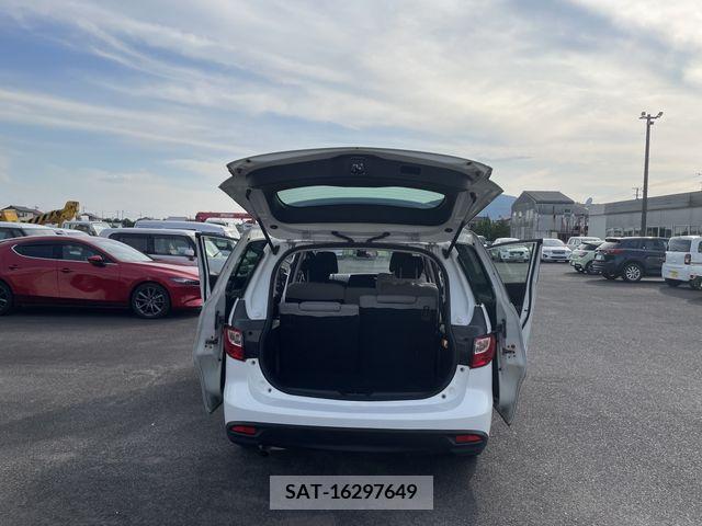 Mazda PREMACY 2011-06 301484-6