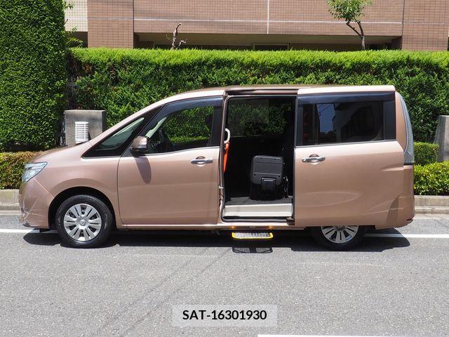 Nissan SERENA 2016-05 393851-0