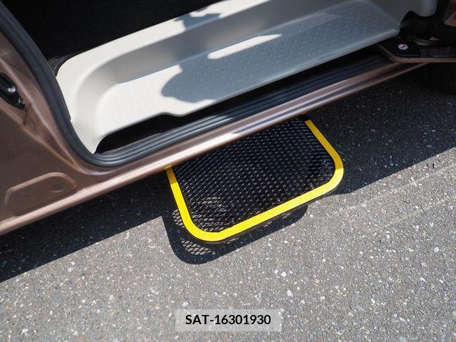 Nissan SERENA 2016-05 393851-1