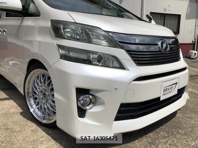 Toyota VELLFIRE 2012-03 223542-2