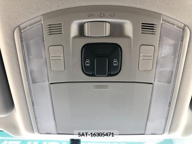 Toyota VELLFIRE 2012-03 223542-13