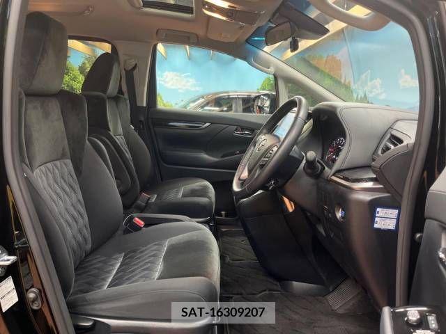 Toyota ALPHARD 2021-04 215842-8