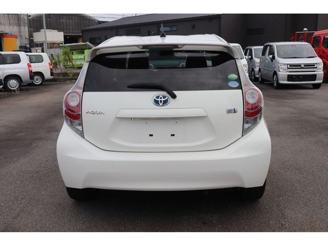 Toyota AQUA 2012-09 29257-5