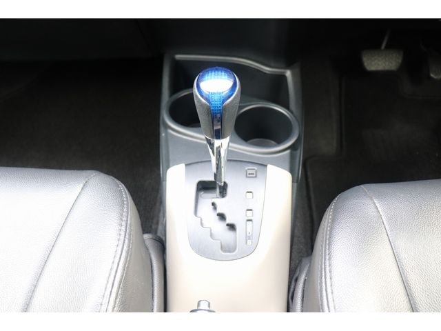 Toyota AQUA 2012-09 29257-15
